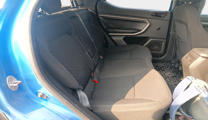 2022 Renault Kiger RXZ AMT, Petrol, Automatic, 55,996 km, interior