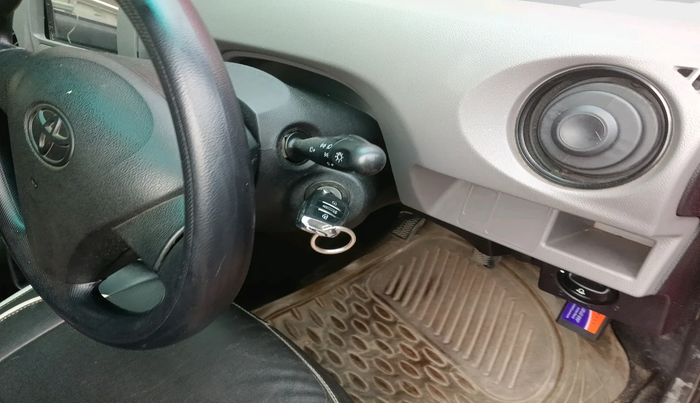 2011 Toyota Etios G, Petrol, Manual, 1,04,236 km, interior