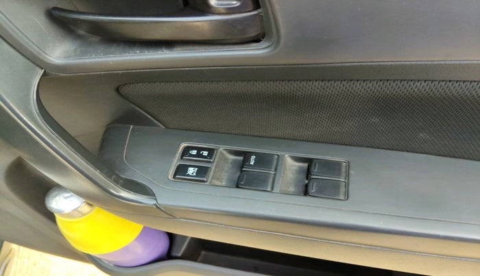 2017 Maruti Vitara Brezza VDI (O), Diesel, Manual, 2,34,251 km, interior