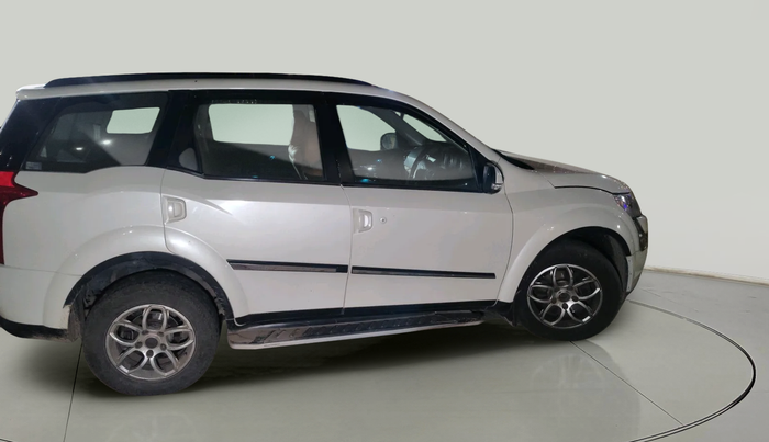 2016 Mahindra XUV500 W6 AT, Diesel, Automatic, 1,12,318 km, exterior