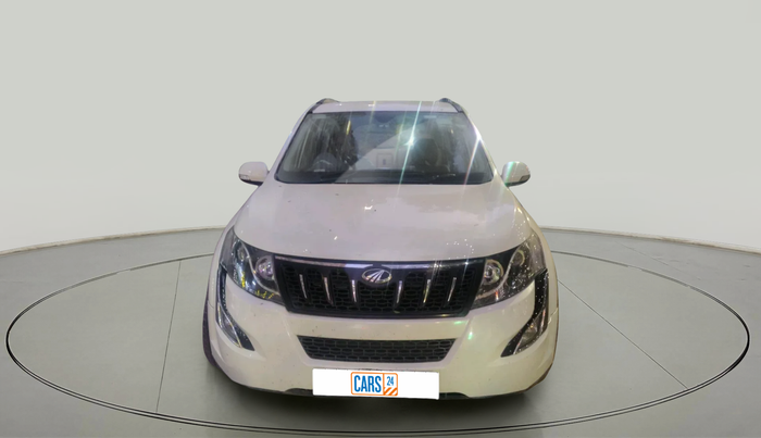 2016 Mahindra XUV500 W6 AT, Diesel, Automatic, 1,12,318 km, exterior