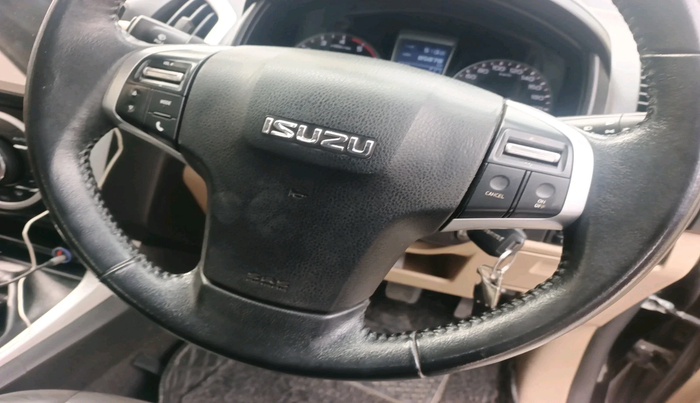 2018 ISUZU D-Max V Cross 4*4 MT, Diesel, Manual, 85,878 km, interior