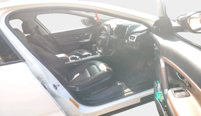 2021 Tata Harrier XZA PLUS 2.0L, Diesel, Automatic, 88,636 km, interior