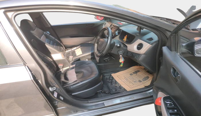 2019 Hyundai Grand i10 MAGNA 1.2 KAPPA VTVT CNG, Petrol, Manual, 1,02,653 km, interior