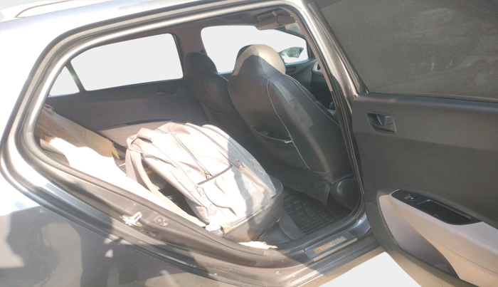 2019 Hyundai Grand i10 MAGNA 1.2 KAPPA VTVT CNG, Petrol, Manual, 1,02,653 km, interior