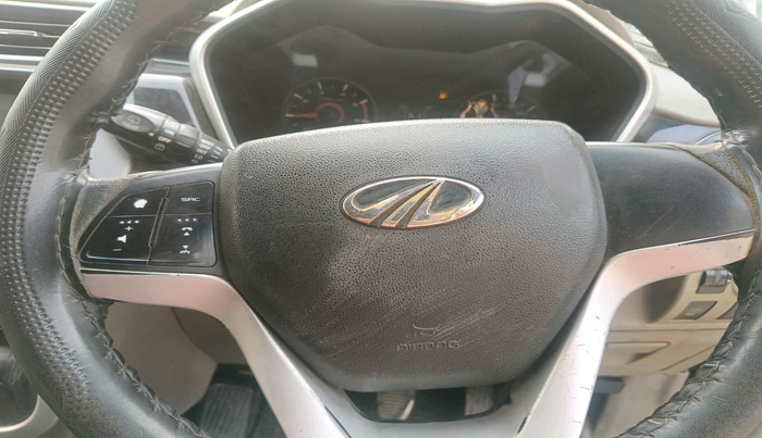 2016 Mahindra Kuv100 K8 D 5 STR, Diesel, Manual, 52,724 km, interior