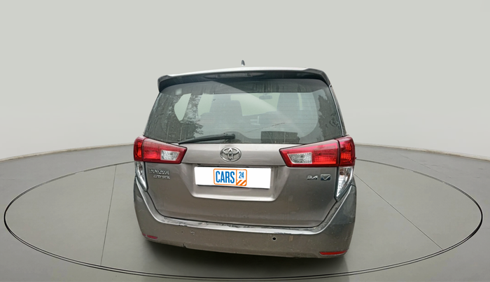 2017 Toyota Innova Crysta 2.4 VX 7 STR, Diesel, Manual, 1,25,271 km, exterior