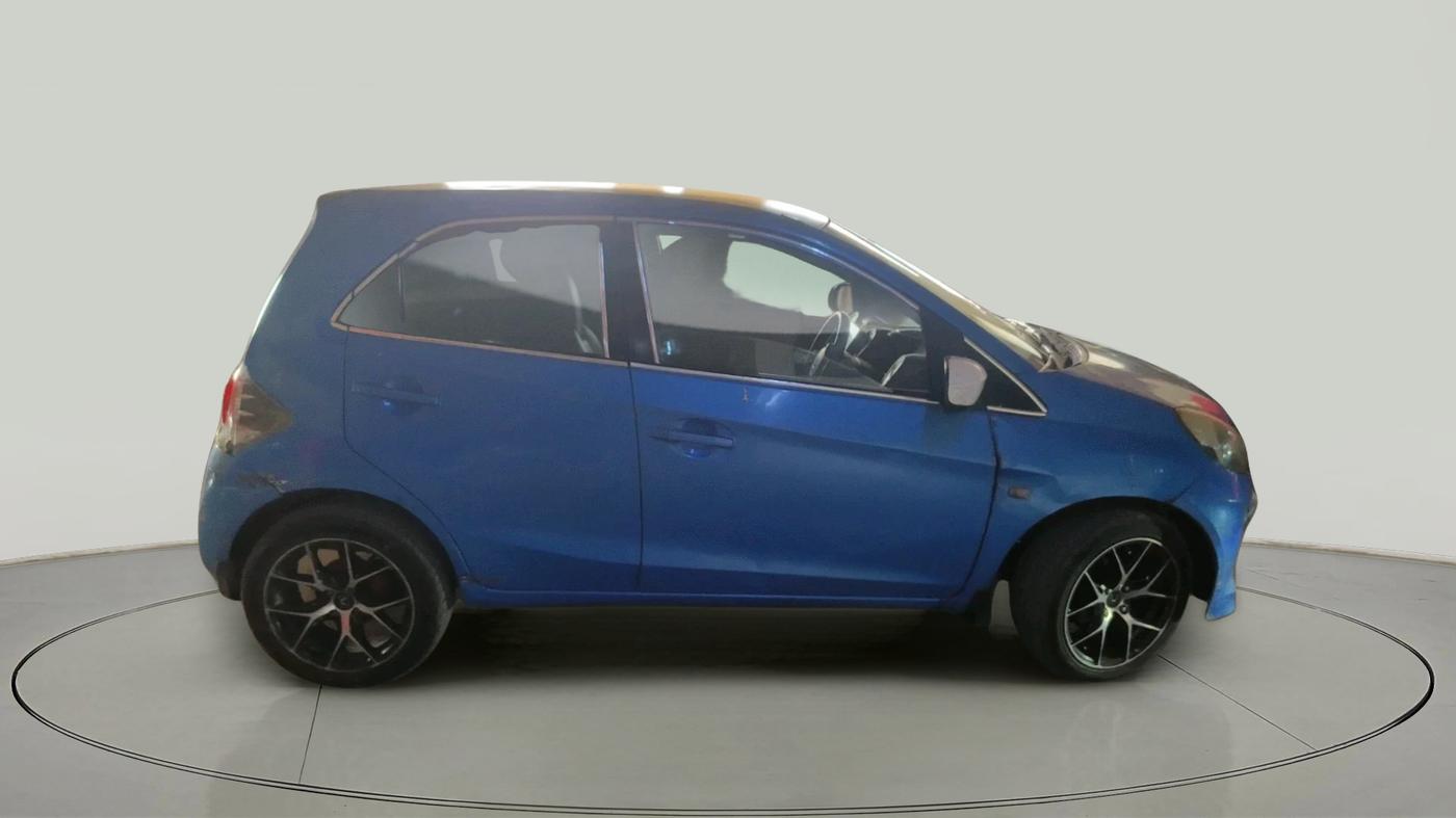 2013 Honda Brio S MT, CNG, Manual, 90,484 km, exterior