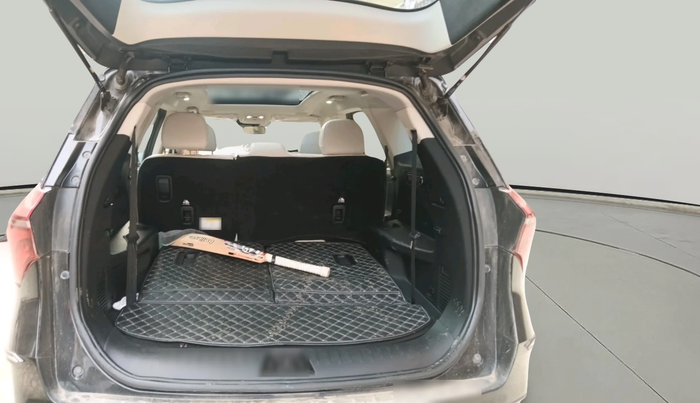 2024 Mahindra XUV700 AX 7 LUXURY P AT 7 STR, Petrol, Automatic, 35,004 km, exterior