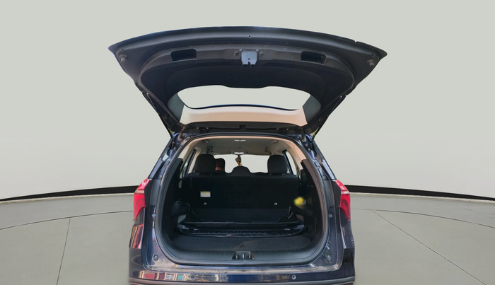 2022 Mahindra XUV700 MX D MT 5 STR, Diesel, Manual, 65,052 km, exterior