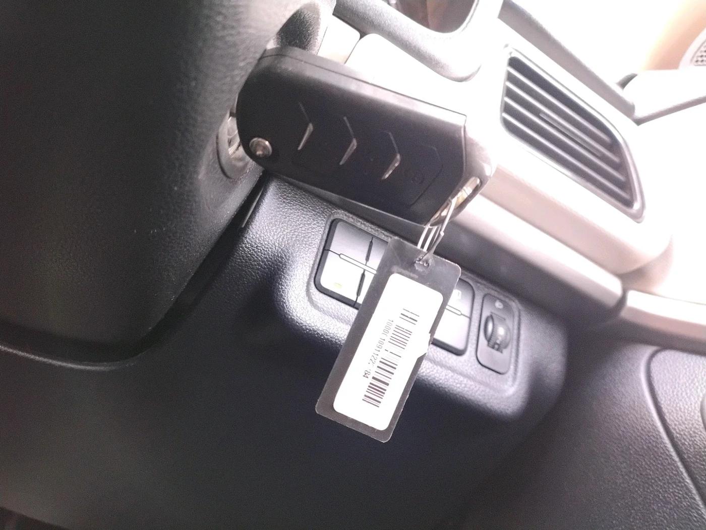 2022 Mahindra XUV700 MX D MT 5 STR, Diesel, Manual, 65,052 km, interior