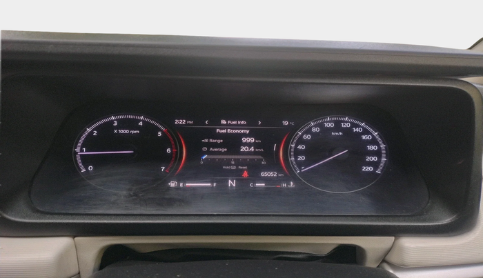 2022 Mahindra XUV700 MX D MT 5 STR, Diesel, Manual, 65,052 km, interior