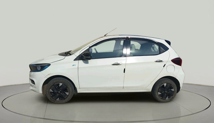 2023 Tata TIAGO EV XZ PLUS TECH LUX LONG RANGE, Electric, Automatic, 66,225 km, exterior