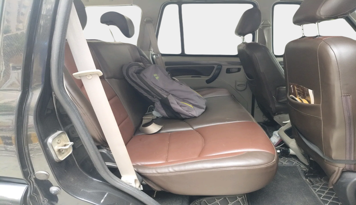 2021 Mahindra Scorpio S5, Diesel, Manual, 95,759 km, interior