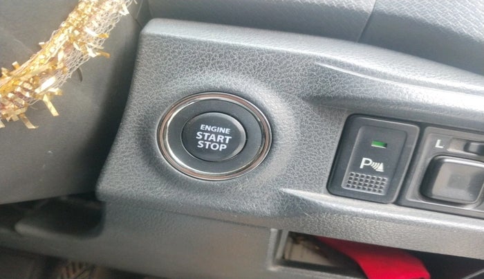 2016 Maruti Vitara Brezza ZDI PLUS, Diesel, Manual, 1,13,680 km, interior