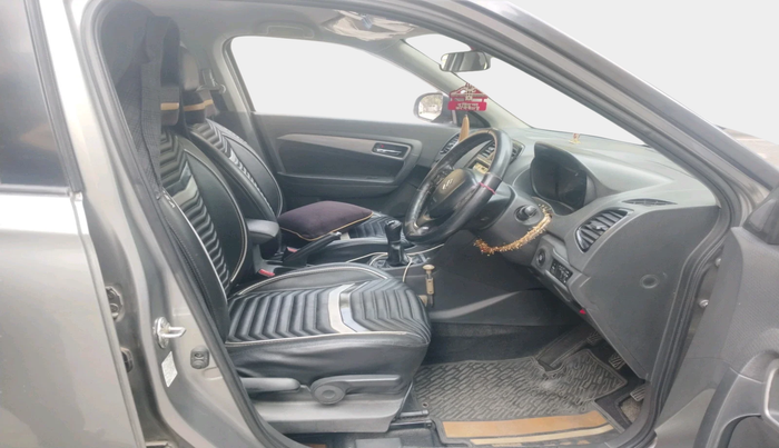 2016 Maruti Vitara Brezza ZDI PLUS, Diesel, Manual, 1,13,680 km, interior