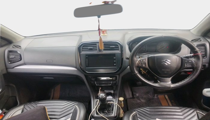 2016 Maruti Vitara Brezza ZDI PLUS, Diesel, Manual, 1,13,680 km, interior