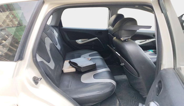 2012 Ford Figo ZXI 1.2 PETROL, Petrol, Manual, 74,064 km, interior