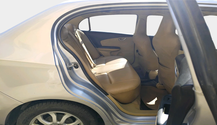 2015 Honda Amaze 1.2L I-VTEC VX, Petrol, Manual, 1,00,690 km, interior