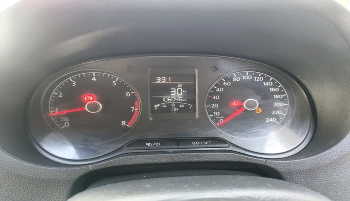 2015 Volkswagen Polo HIGHLINE1.2L, Petrol, Manual, 1,06,046 km, interior