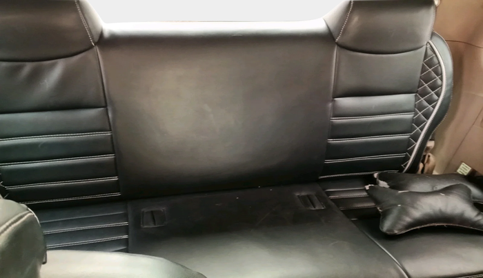 2017 Mahindra Xylo D4, Diesel, Manual, 99,278 km, interior