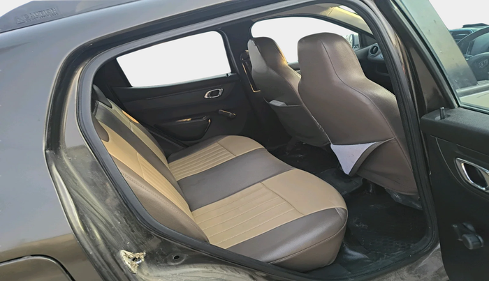 2019 Renault Kwid RXT 1.0 AMT (O), Petrol, Automatic, 56,603 km, interior