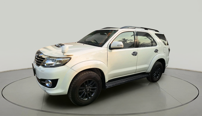 2016 Toyota Fortuner 3.0 4X2 MT, Diesel, Manual, 88,473 km, exterior