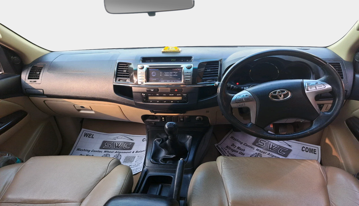 2016 Toyota Fortuner 3.0 4X2 MT, Diesel, Manual, 88,473 km, interior