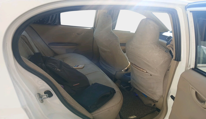 2013 Honda Amaze 1.5L I-DTEC S, Diesel, Manual, 1,53,279 km, interior