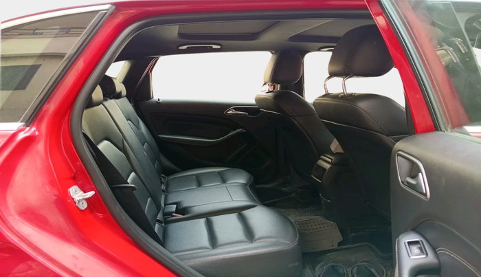 2013 Mercedes Benz B Class B 180 SPORTS PETROL, Petrol, Automatic, 98,873 km, interior