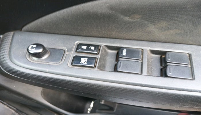 2023 Maruti Swift VXI CNG, Petrol, Manual, 45,398 km, interior