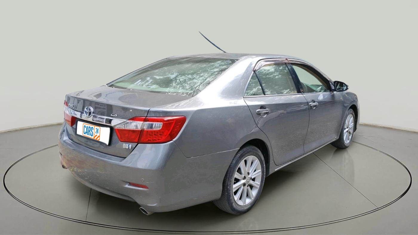 2014 Toyota Camry 2.5L AT, Petrol, Automatic, 1,34,173 km, exterior