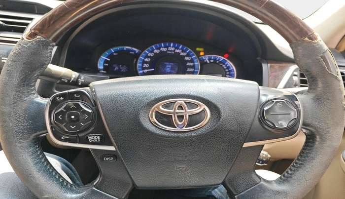 2014 Toyota Camry 2.5L AT, Petrol, Automatic, 1,34,173 km, interior