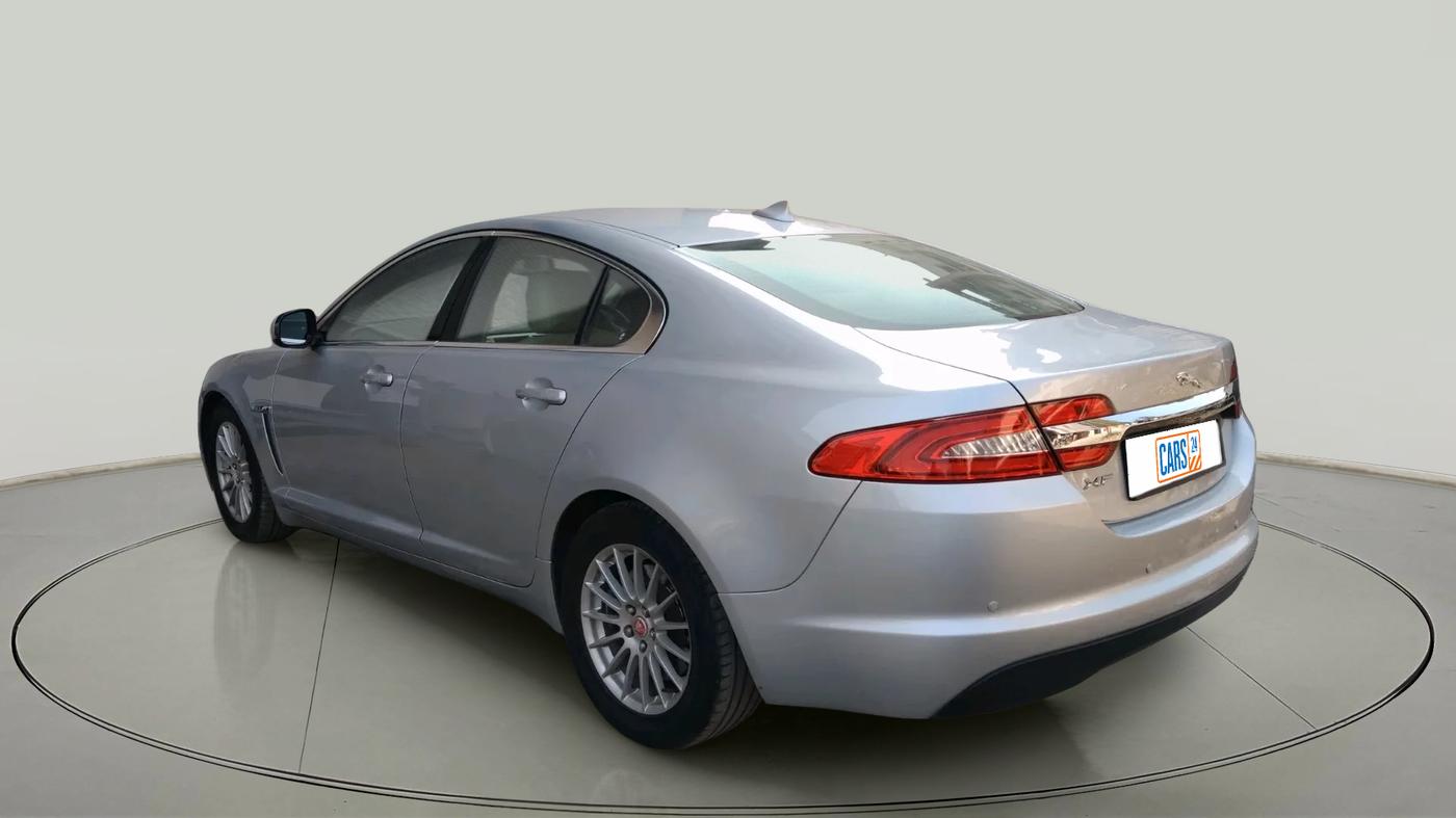 2013 Jaguar XF 2.2 DIESEL LUXURY, Diesel, Automatic, 1,41,200 km, exterior