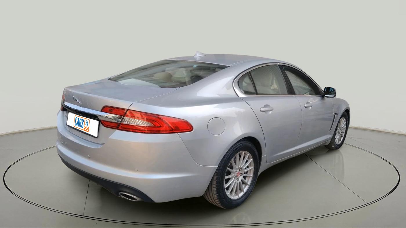 2013 Jaguar XF 2.2 DIESEL LUXURY, Diesel, Automatic, 1,41,200 km, exterior
