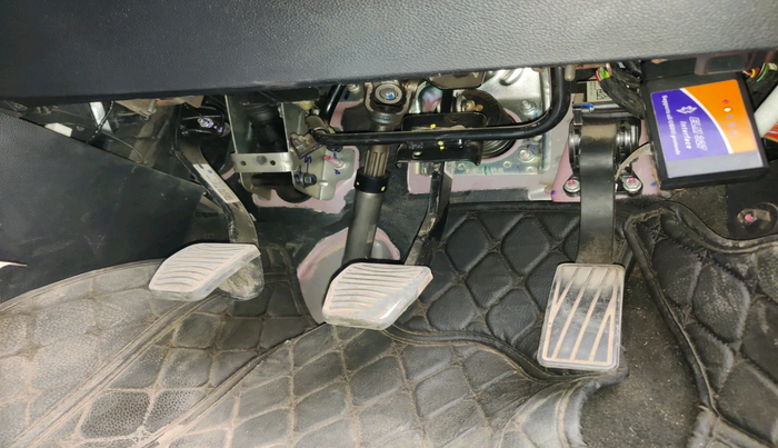 2021 Mahindra XUV700 AX 5 P MT 5 STR, Petrol, Manual, 82,971 km, interior