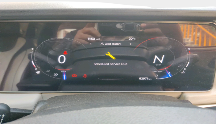 2021 Mahindra XUV700 AX 5 P MT 5 STR, Petrol, Manual, 82,971 km, interior