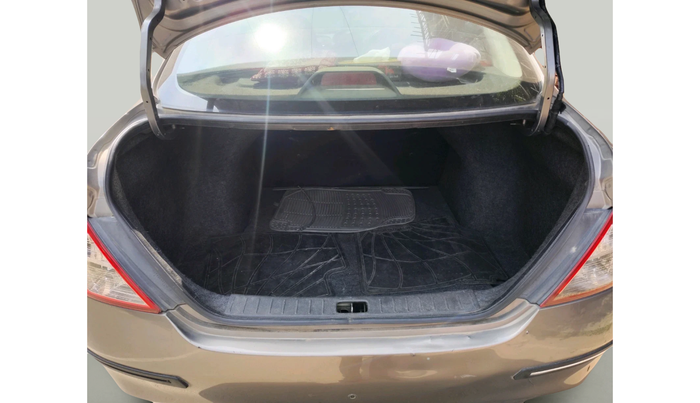 2011 Nissan Sunny XE, Petrol, Manual, 85,683 km, exterior