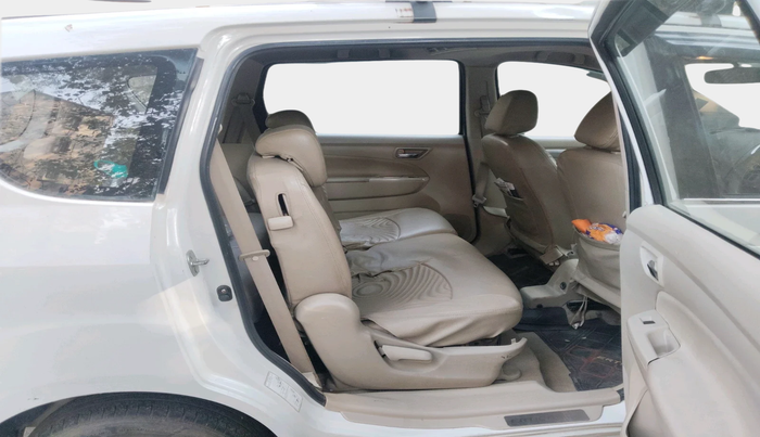 2017 Maruti Ertiga VXI CNG, Petrol, Manual, 1,53,410 km, interior