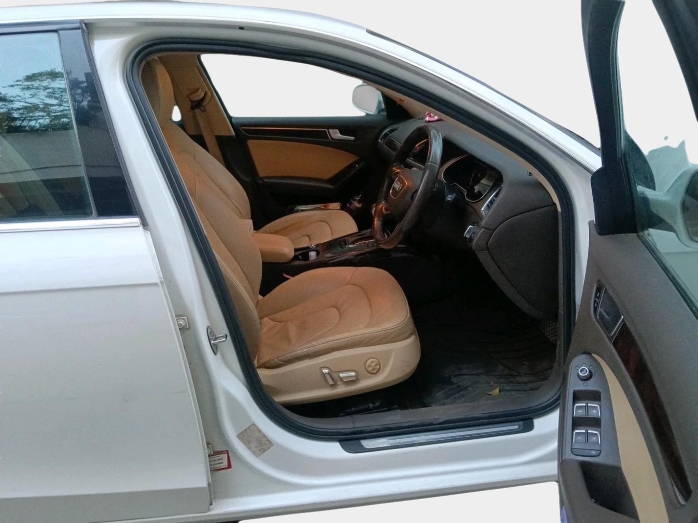2013 Audi A4 2.0 TDI, Diesel, Automatic, 89,451 km, interior