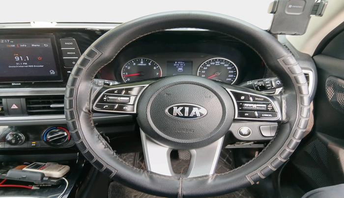 2020 KIA SELTOS HTK PLUS 1.5, Petrol, Manual, 67,117 km, interior