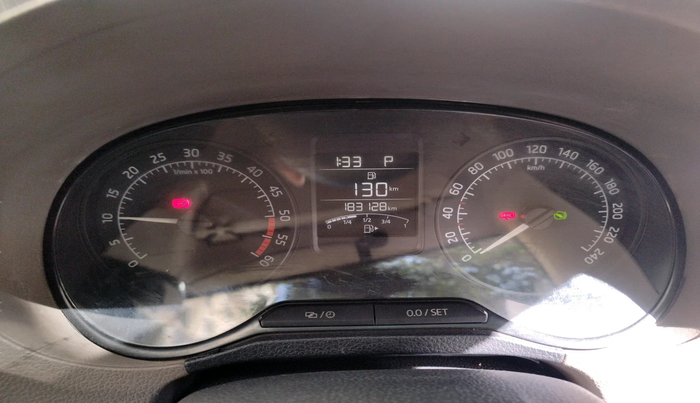 2015 Skoda Rapid 1.5 TDI CR ELEGANCE AT, Diesel, Automatic, 1,83,128 km, interior