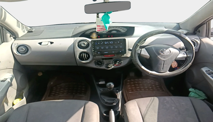 2011 Toyota Etios V, Petrol, Manual, 65,219 km, interior