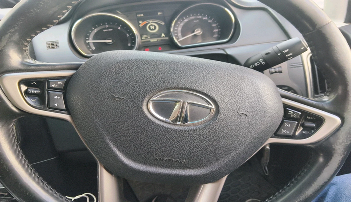 2017 Tata Hexa XTA 4X2 7 STR, Diesel, Automatic, 56,394 km, interior