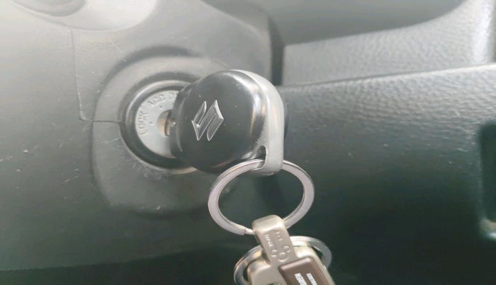 2011 Maruti Swift ZXI, Petrol, Manual, 1,53,391 km, interior