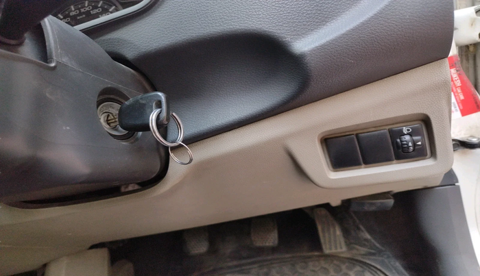 2015 Maruti Alto K10 LXI, Petrol, Manual, 1,20,382 km, interior