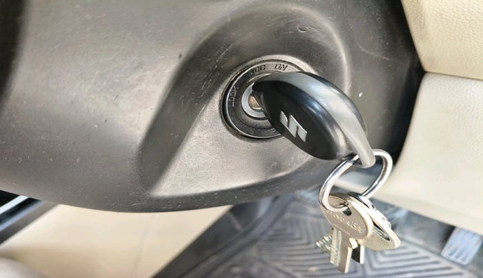 2017 Maruti Dzire VXI, Petrol, Manual, 1,39,860 km, interior