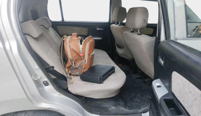 2013 Maruti Wagon R 1.0 VXI, CNG, Manual, 1,42,175 km, interior