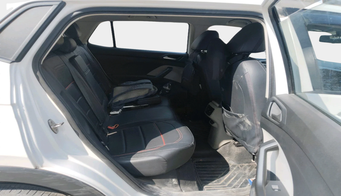 2022 Volkswagen TAIGUN HIGHLINE 1.0 TSI AT, Petrol, Automatic, 39,066 km, interior