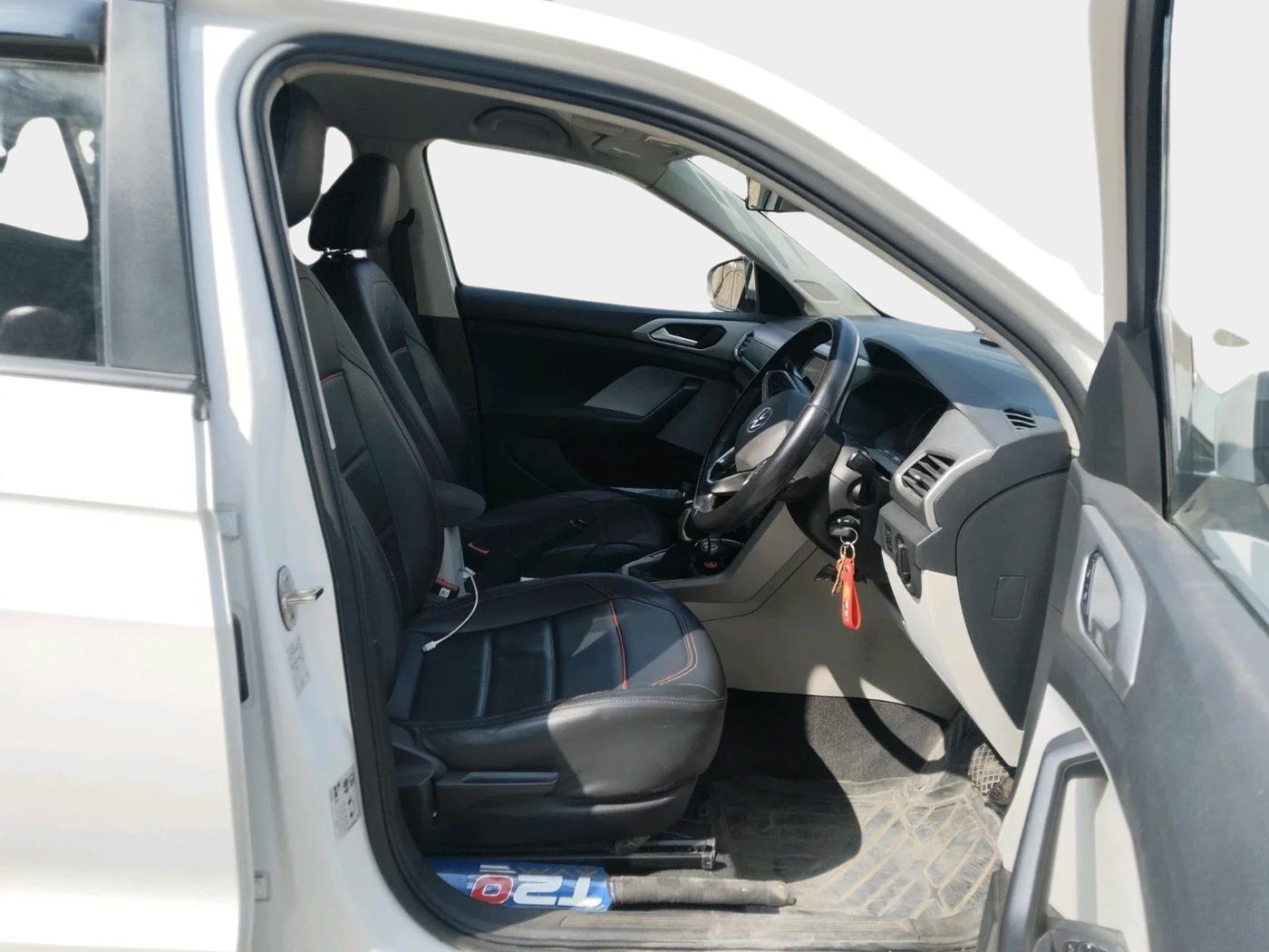 2022 Volkswagen TAIGUN HIGHLINE 1.0 TSI AT, Petrol, Automatic, 39,066 km, interior